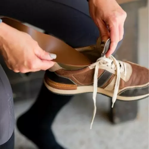 The Complete Guide to Shoe Insoles: Your Comprehensive Resource on Arch Support and Cushioning