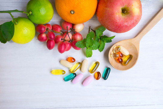 Multivitamins Decoded: Your Key to Comprehensive Nutrition